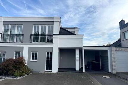 Haus zum Kaufen in Bornheim 975.000,00 € 206.52 m²