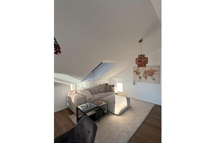 Moderne Dachgeschoss Wohnung - Neubau 2024 - Vaterstetten Parsdorf