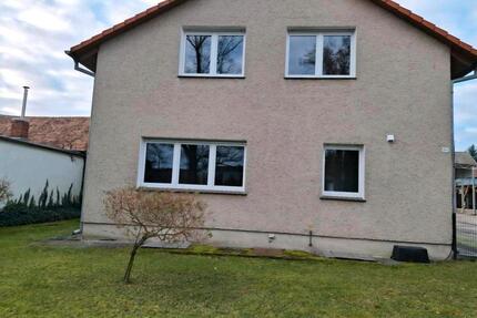 Haus zu vermieten - 600,00&nbsp;EUR Kaltmiete, ca.&nbsp; 120,00&nbsp;m&sup2; in Neuzelle (PLZ: 15898)