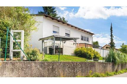 Familienidyll mit sechs Zimmern, moderner Küche und überdachter Terrasse - Bernhardswald