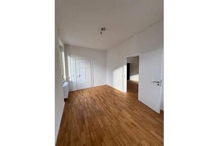 4 Zimmer in Endingen - 1.450,00&nbsp;EUR Kaltmiete, ca.&nbsp; 105,00&nbsp;m&sup2; in Endingen am Kaiserstuhl (PLZ: 79346)