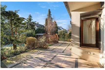 Einfamilienhaus mit zwei Südbalkon und großen Garten - Henstedt-Ulzburg
