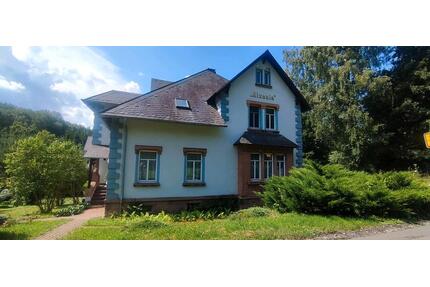 2-Fam. Haus in 04736 Waldheim - 399.500,00&nbsp;EUR Kaufpreis, ca.&nbsp; 293,00&nbsp;m&sup2; in Waldheim (PLZ: 04736)