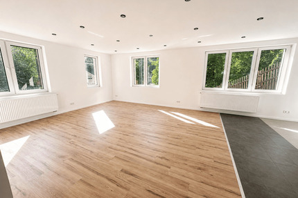 Komfortable Wohnung mit zwei Bädern, drei Zimmern und flexiblem Zusatzraum - Dresden Bühlau/Weißer Hirsch