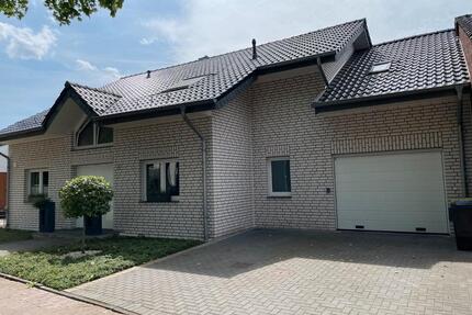 Exklusives Einfamilienhaus mit ca. 220 m² Wohnf. in Kaldenkirchen - Nettetal