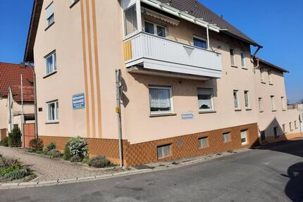 Zweifamilienhaus in Bergrheinfeld mit großzügigem Grundstück