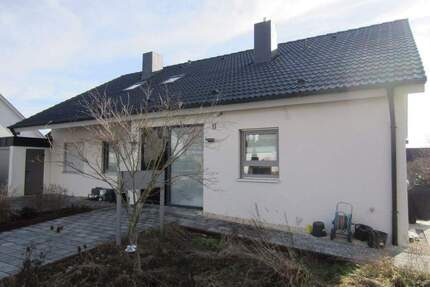 Modernes 2-Familienhaus mit großzügigem Garten in EhingenDettingen (Donau) - Ehingen (Donau)