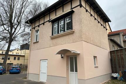 2-Raum Whg 68 m² 1. OG renoviert m.Garage+Stellplatz in Goessnitz - Gößnitz