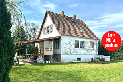 HORN IMMOBILIEN ++ Alleinlage gesucht? Einfamilienhaus, voll unterkellert in Gehren bei Strasburg - Strasburg / Gehren