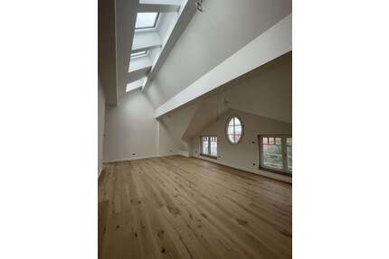 Wohnung zum Mieten in Berlin 1.764,00 € 84.54 m²