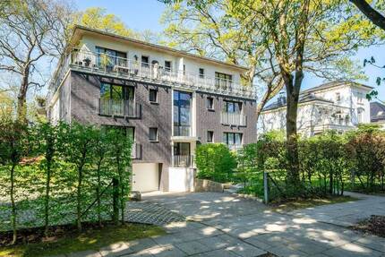 Grüne Oase in zentraler Lage mit eigenem Gartenanteil und Tiefgarage - Hamburg Marienthal