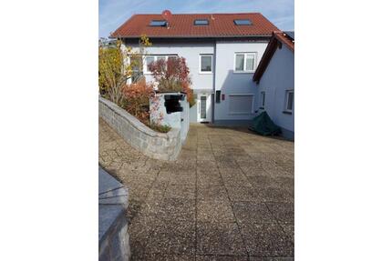 Familienfreundliches Mehrgenerationenhaus mit AnbauNebenhaus - Bergrheinfeld