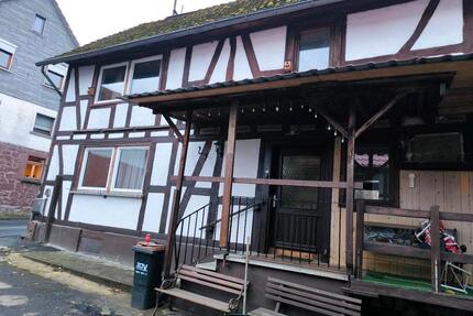 Einfamilienhaus in Mücke - 900,00&nbsp;EUR Kaltmiete, ca.&nbsp; 120,00&nbsp;m&sup2; in Mücke (PLZ: 35325)