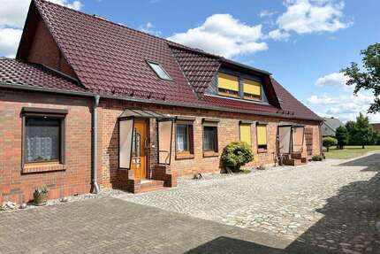Haus zum Kaufen in Karstädt 339.000,00 € 270 m²