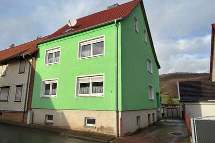 Haus zum Kaufen in Buhla 72.000,00 € 140.5 m²