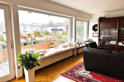 Wohnung zum Kaufen in Saarbrücken Alt-Saarbrücken 185.000,00 € 92 m² - Saarbrücken / Alt-Saarbrücken