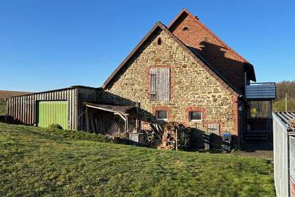 Haus zum Kaufen in Extertal 189.000,00 € 220.39 m²