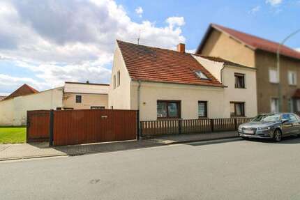 Haus zum Kaufen in Annaburg 45.000,00 € 140.13 m²