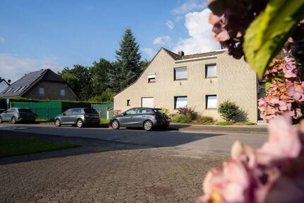 Einfamilienhaus mit großem Grundstück & genehmigtem Erweiterungspotenzial - Mönchengladbach Dorthausen
