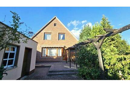 Viel Platz & Stadtrandlage! 6-Zimmer-Einfamilienhaus auf 1.096 m² + 0 % Käuferprovision! - Delmenhorst Brendel/Adelheide