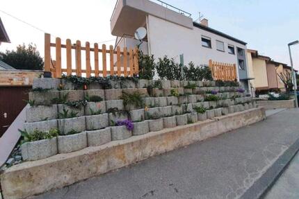 2,5-Zimmer Dachgeschosswohnung mit Balkon – kurzfristig verfügbar - Neckarsulm