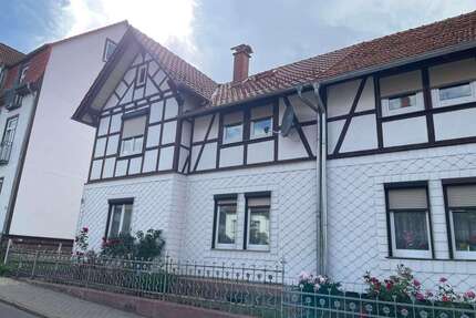 Haus zum Kaufen in Waltershausen 169.000,00 € 150 m²