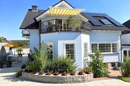 Haus zum Kaufen in Rodenbach 798.000,00 € 290 m²