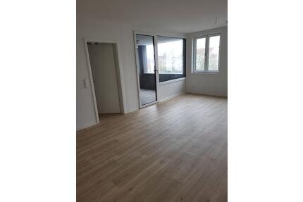 kwr GmbH: Fehrbelliner Straße 1, 2. Obergeschoss 2. Mieteinheit von links in Rathenow