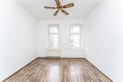 Bezugsfreie 2-Zimmer-Wohnung im ruhigen Hinterhaus - Berlin Friedrichshain