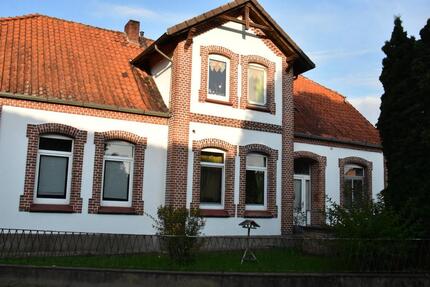 Schönes Mehrfamilienhaus in Dorflage als Anlageobjekt - Oetzen