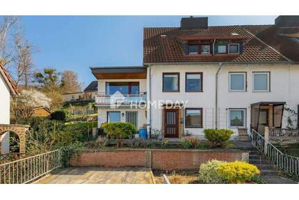 Ein Zuhause zum Wohlfühlen: Reihenhaus mit Garten und großzügigem Raumkonzept - Bad Salzdetfurth