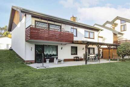 Haus zum Kaufen in Adelsdorf 569.000,00 € 182 m²