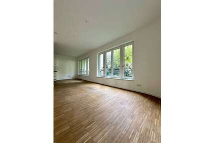 Wohnung zum Mieten in Berlin 2.036,25 € 109.77 m²
