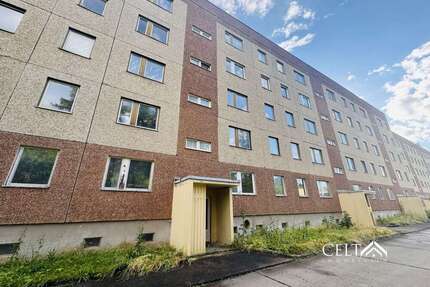 Haus zum Kaufen in Roßleben 990.000,00 € 2500 m²