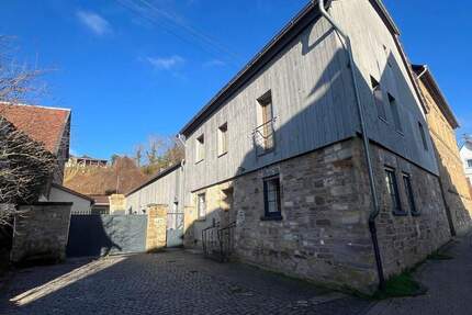 Erstbezug nach Renovierung! 2 Zimmer, Küche mit EBK, Bad in Nußbaum zu vermieten!