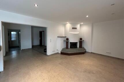 2-Zimmer-Wohnung mit Terrasse und Doppelgarage in Staufenberg
