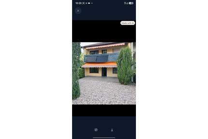 Doppelhaushälft mit 3 Wohneinheiten, 2 Stellpl. Garage - Bad Krozingen