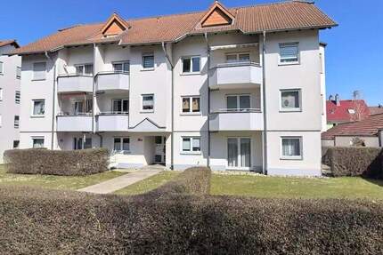 Sanierte gehobene 5,5 Zimmer Wohnung mit 2 Garagen, 2 Stellplätzen in Lauda Königshofen zu verkaufen - Lauda-Königshofen