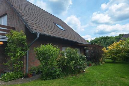 Zweifamilienhaus - 490.000,00&nbsp;EUR Kaufpreis, ca.&nbsp; 170,00&nbsp;m&sup2; in Isenbüttel (PLZ: 38550)