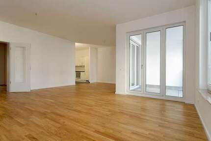 Wohnung zum Mieten in Berlin 2.521,55 € 136.3 m²