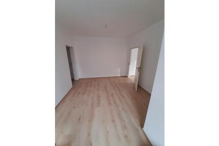 Erstbezug 2Zi-Whg im Zentrum Erlangen - Details siehe Text |..