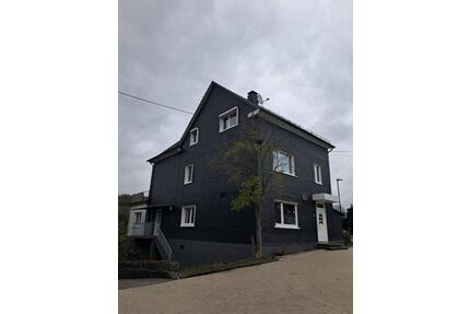 2 EtagenHaus+große Sonnenterasse+3 Stellplätze+Garten - Gummersbach Berstig Süd