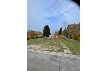 Grundstück zu verkaufen in Nettlingen 150.000,00 € 1098 m²