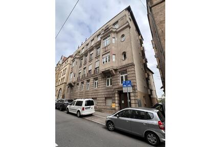 Komfortable 4-Zimmer-Wohnung mit Aufzug und Balkon in S-West - Stuttgart Stuttgart-West