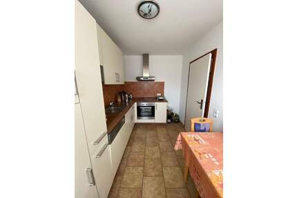 Berenbostel - sanierte 4-Zi-ETW im 1.OG mit Loggia und EBK - Garbsen