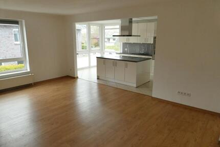 Barrierefreie, sonnige 2 Zimmer Wohnung in Langen Geestland