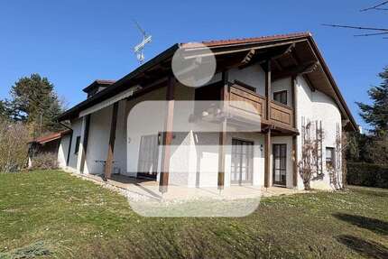 Haus zum Kaufen in Neuhaus 420.000,00 € 191 m²