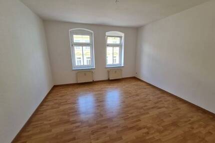 Helle 3-Raum Wohnung - 370,00&nbsp;EUR Kaltmiete, ca.&nbsp; 72,60&nbsp;m&sup2;&nbsp;Wohnfl&auml;che in Gera (PLZ: 07545) Ostviertel