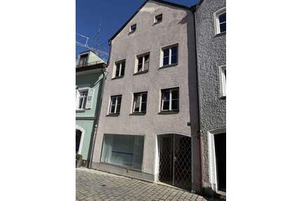Haus zum Kaufen in Weilheim 880.000,00 € 203.42 m²