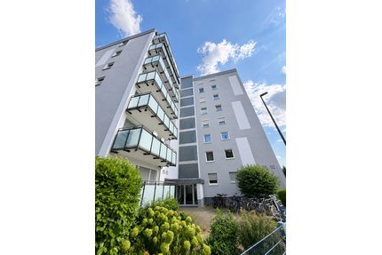 Wohnung zum Kaufen in Steinbach im Taunus 240.000,00 € 68 m²